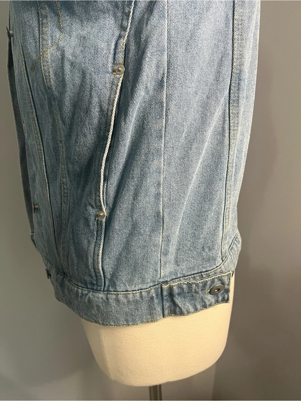 Love Tree Size S Blue Distressed Long Sleeve Denim Jacket Hip Length